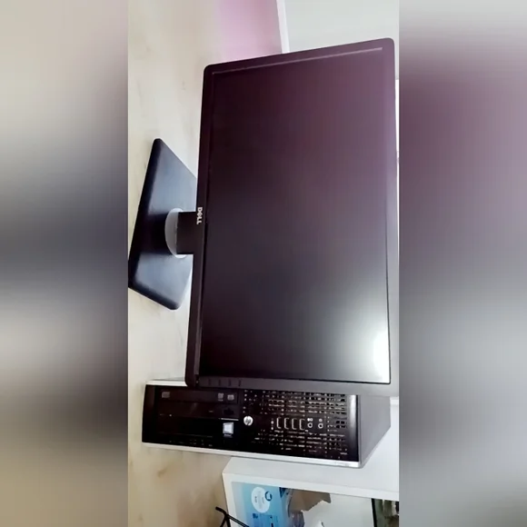 Desktop computer